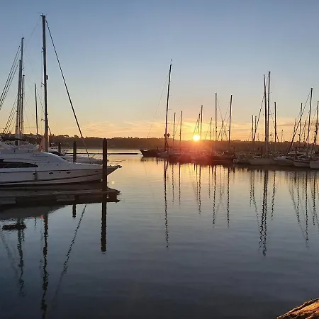 Santos Blue In Da Rocha Apartment *